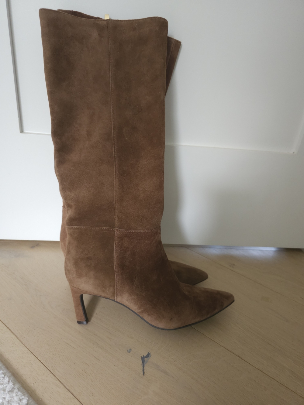 Marc Fisher Brown Suede Knee Height Pointed Toe Boots Size 9
